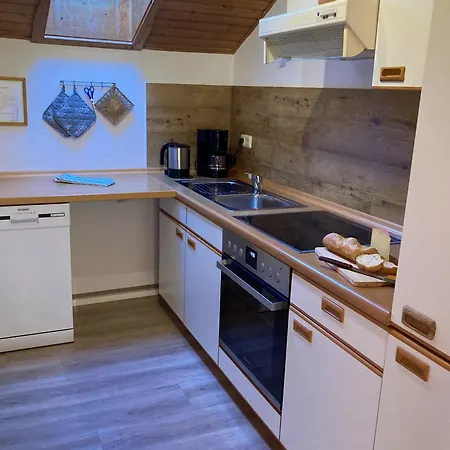 Haus Petra Und Toni Holzheu Apartmán *